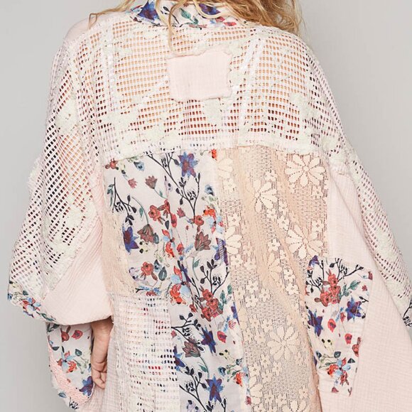 POL Floral Kimono in Blush Multi - Picture 5 of 7